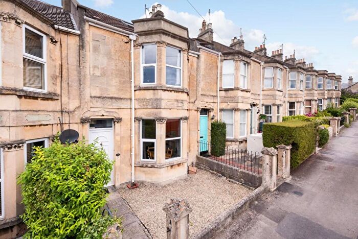 5 Bedroom Terraced House To Rent In Shaftesbury Road, Bath, BA2