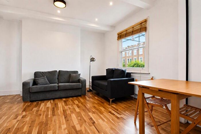 3 Bedroom Flat To Rent In Ospringe Road, Kentish Town, NW5