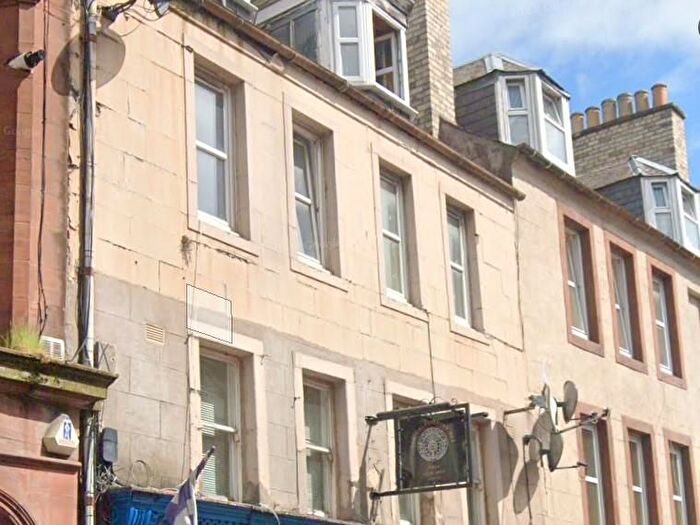 2 Bedroom Flat To Rent In High Street, Perth, PH1