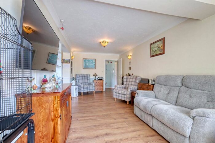2 Bedroom Apartment For Sale In The Mallards, High Street, Great Wakering, Southend On Sea, SS3