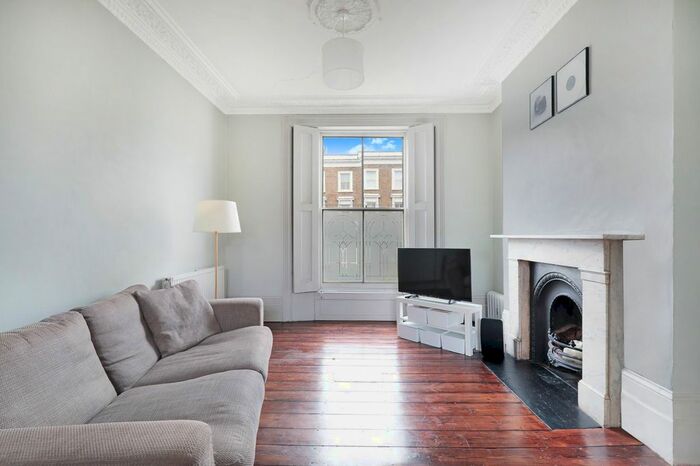 2 Bedroom Maisonette To Rent In Victoria Park Road, London, E9