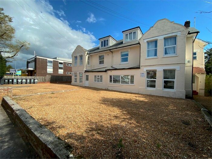 1 Bedroom Studio To Rent In Alumhurst Road, Bournemouth, BH4