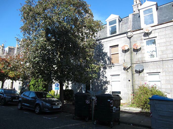 1 Bedroom Flat To Rent In Whitehall Place, Top Left, AB25