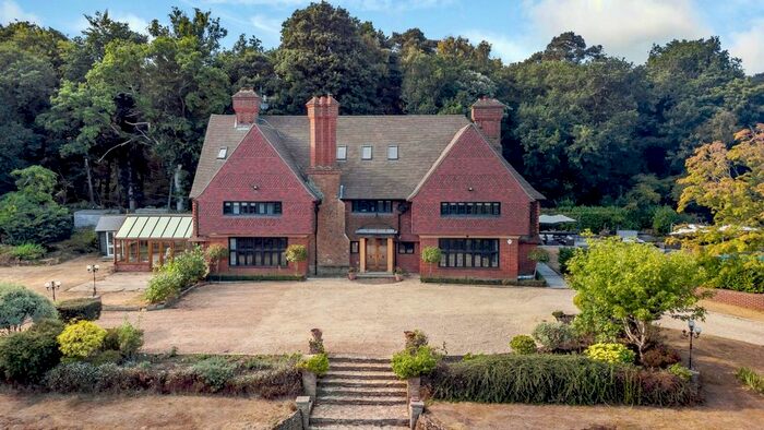 7 Bedroom Detached House For Sale In By Pass, Compton, Guildford, Surrey, GU3