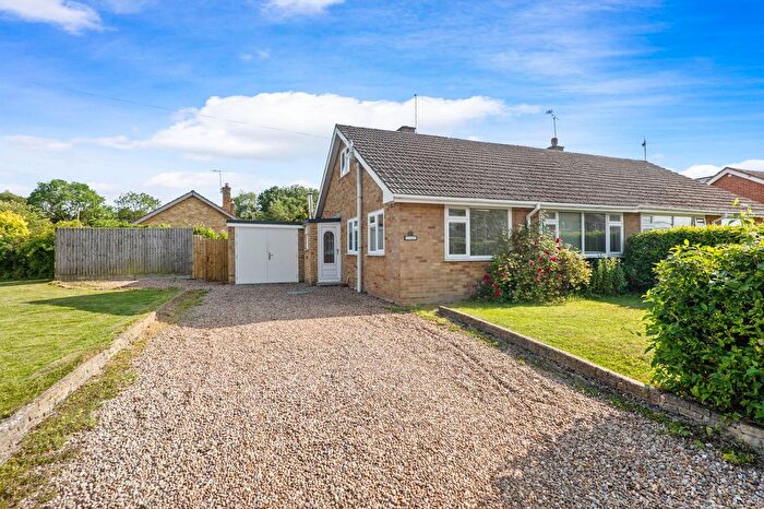 3 Bedroom Semi-detached House For Sale In Moat Farm Lane, Bishampton, Pershore, Worcestershire., WR10