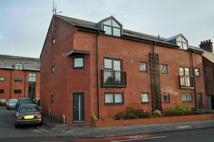2 Bedroom Flat To Rent In Limelock Court, Newcastle Road, Stone, ST15