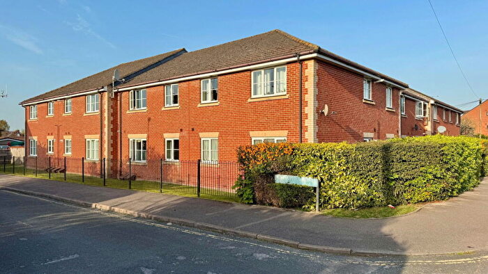 2 Bedroom Flat For Sale In Trinity Court, St. Michaels Road, Newbury, RG14