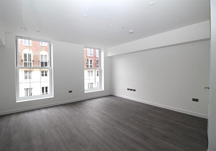 1 Bedroom Flat To Rent In Queen Street, Ramsgate, CT11