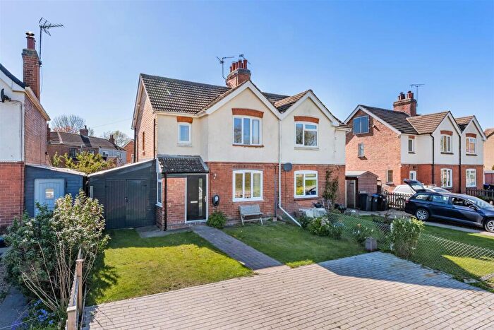3 Bedroom Semi-Detached House For Sale In - Northampton Road, Welford, NN6