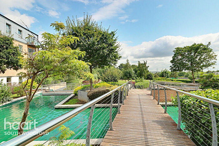 1 Bedroom Apartment For Sale In Imperial Heights, South Woodford, E18
