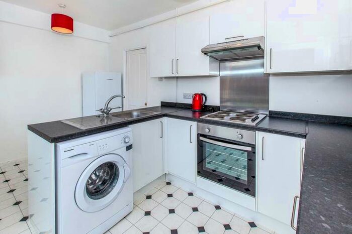 2 Bedroom Terraced House To Rent In Fenton Avenue, Staines-upon-thames, TW18
