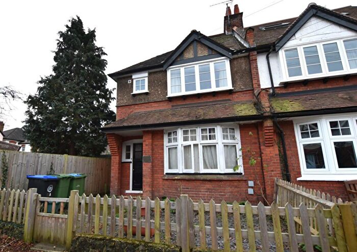 1 Bedroom Apartment To Rent In Westville Road, Thames Ditton, KT7