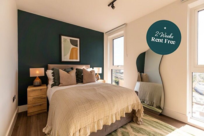 2 Bedroom Flat To Rent In Flat, Mitre Yard, - Scrubs Lane, London, NW10