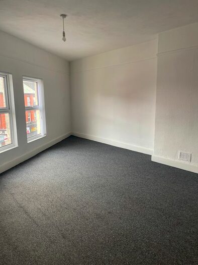 4 Bedroom Flat To Rent In Smithdown Road, Liverpool, L15