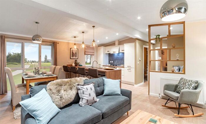 2 Bedroom Lodge For Sale In Melton Road, Barrow Upon Soar, LE12