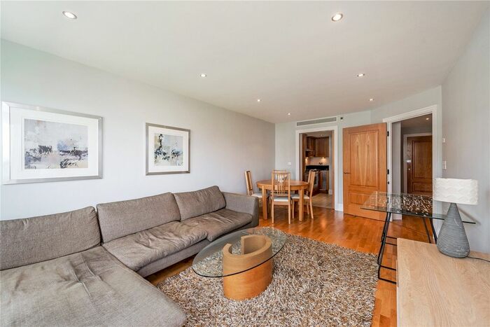 2 Bedroom Flat To Rent In Greensward House, Imperial Crescent, SW6