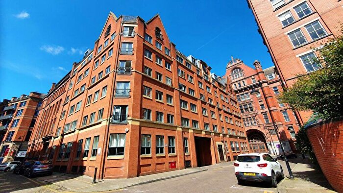 2 Bedroom Apartment To Rent In Sackville Place, Bombay St, M1