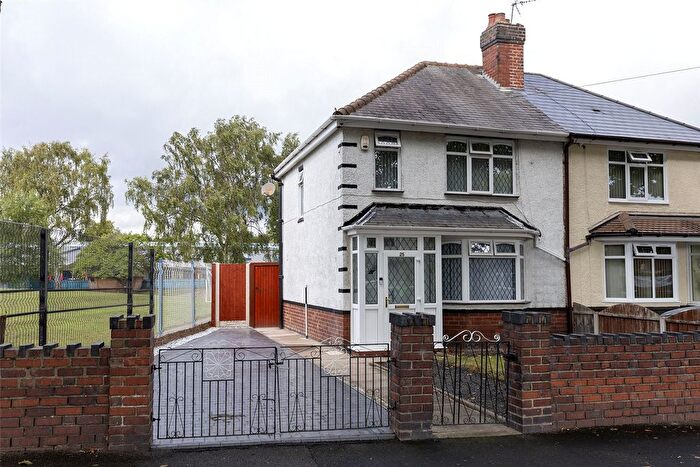 3 Bedroom Semi-Detached House For Sale In Manor Road, Tipton, West Midlands, DY4