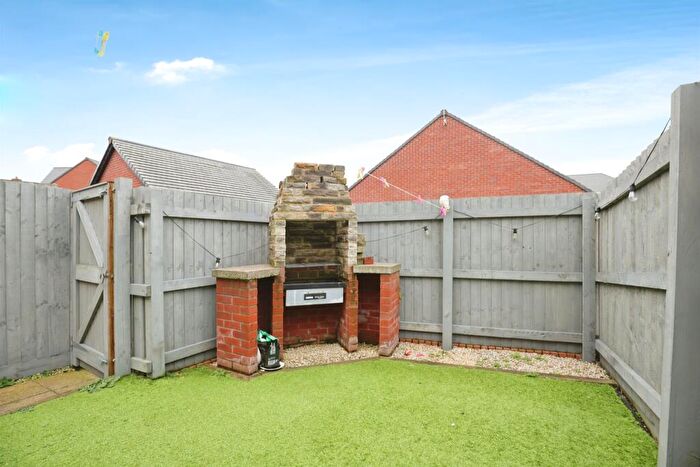 2 Bedroom Terraced House For Sale In Juniper Way, Rugby, CV21