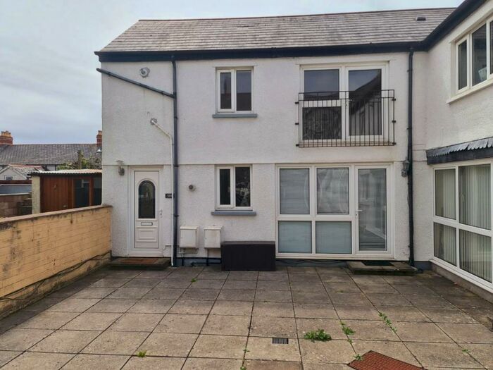2 Bedroom Terraced House To Rent In Salop Street, Penarth, CF64
