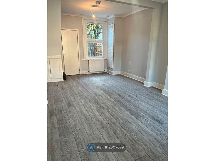 2 Bedroom Terraced House To Rent In Moselle Avenue, London, N22