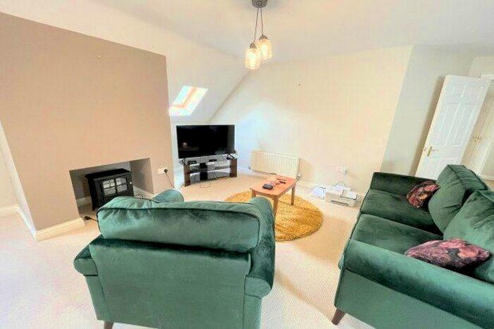 2 Bedroom Flat To Rent In Greystones Drive, Darlington, DL3