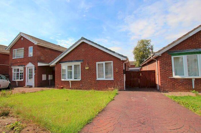 3 Bedroom Detached Bungalow To Rent In Steeping Drive, Immingham, DN40