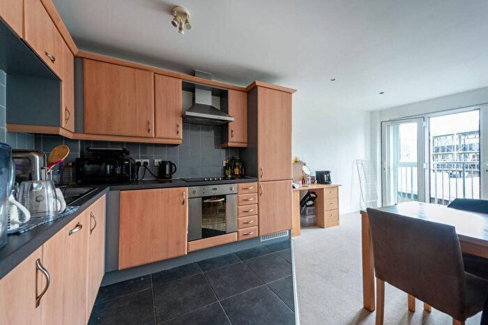 2 Bedroom Flat To Rent In Southsea Road, Kingston, Kingston Upon Thames, KT1