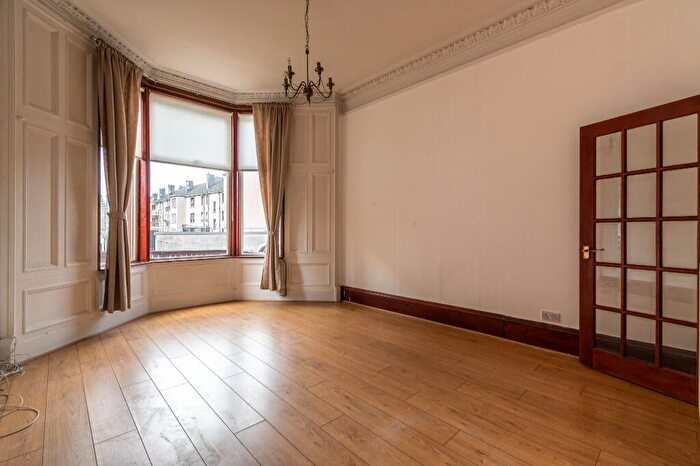 2 Bedroom Flat To Rent In Meadowpark Street, Flat -, Dennistoun, Glasgow, G31