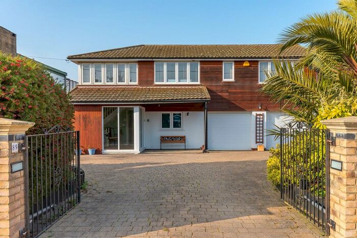 4 Bedroom Detached House For Sale In Imperial Avenue, Mayland, Chelmsford, CM3