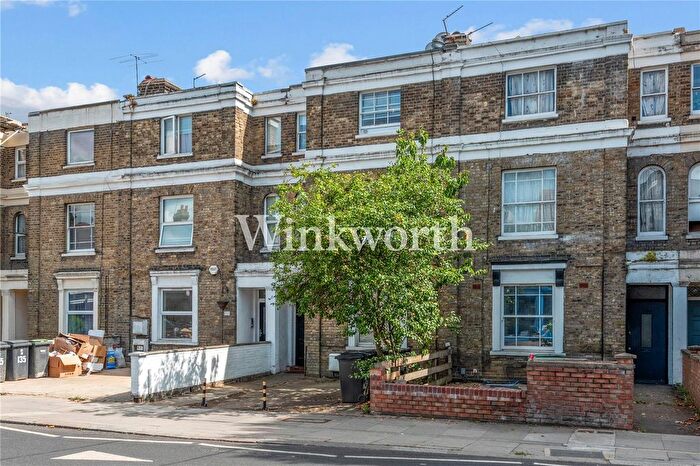 2 Bedroom Flat For Sale In Philip Lane, London, N15