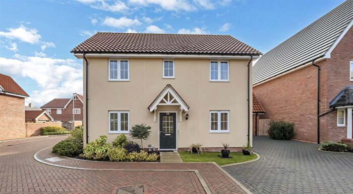 3 Bedroom Detached House For Sale In Wool Road, Bury St. Edmunds, IP32