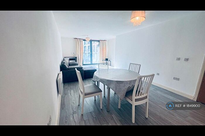 2 Bedroom Flat To Rent In Southside, Birmingham, B5