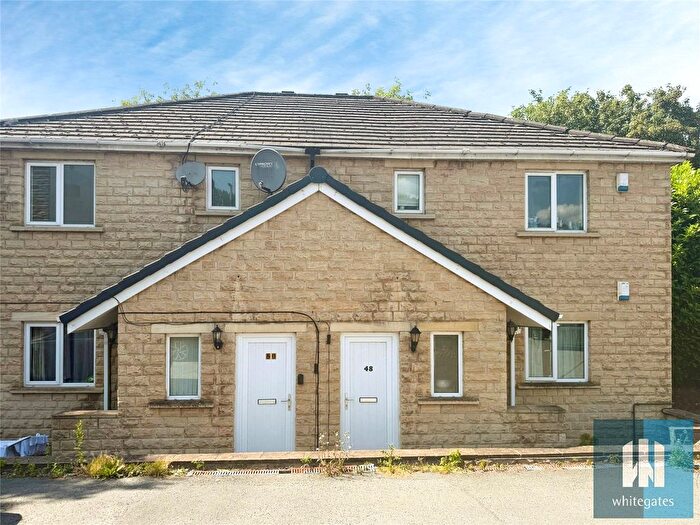 2 Bedroom Flat To Rent In Woodhead Road, Lockwood, Huddersfield, HD4
