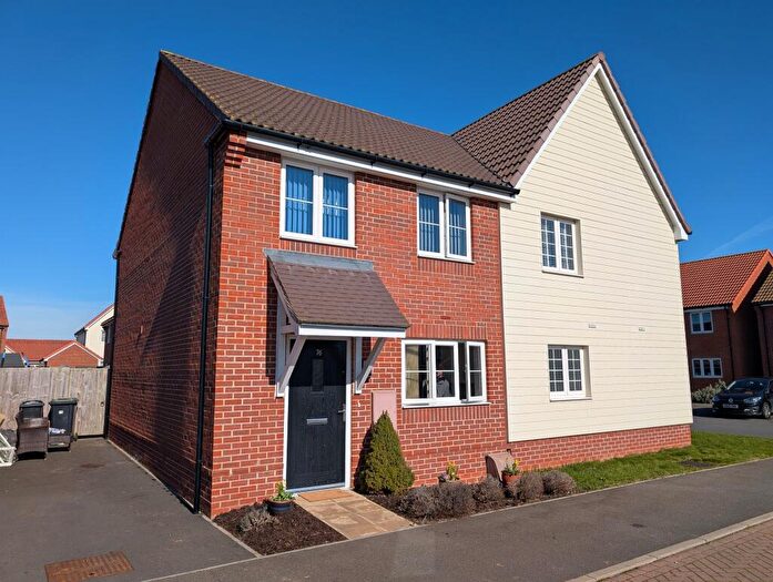 3 Bedroom Semi-Detached House For Sale In Oxlip Way, Stowupland, Stowmarket, IP14