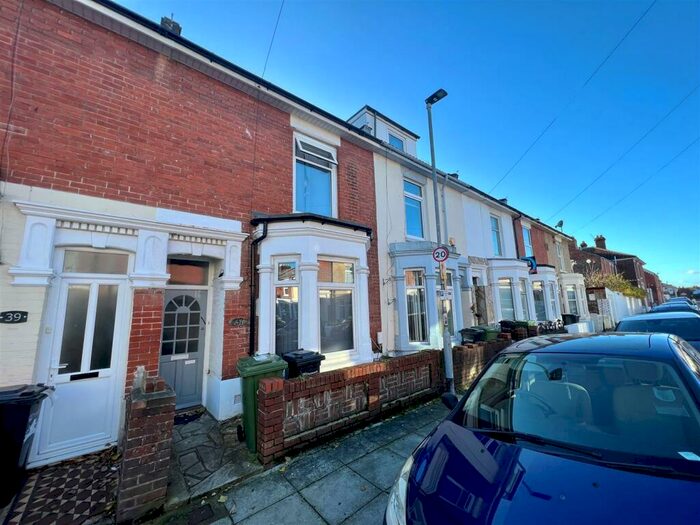 5 Bedroom House To Rent In Wheatstone Road, Southsea, PO4