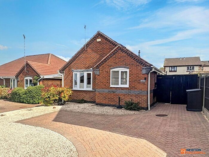 2 Bedroom Detached Bungalow For Sale In Brooks Lane, Whitwick, LE67