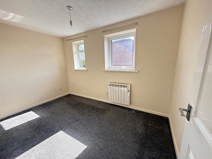 2 Bedroom End Of Terrace House For Sale In Barley Close, Burton-On-Trent, DE14