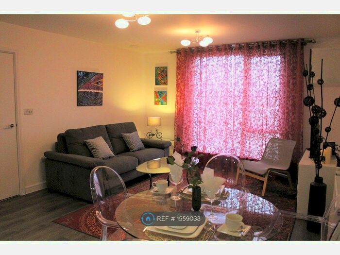 1 Bedroom Flat To Rent In Lea House, Maidenhead, SL6