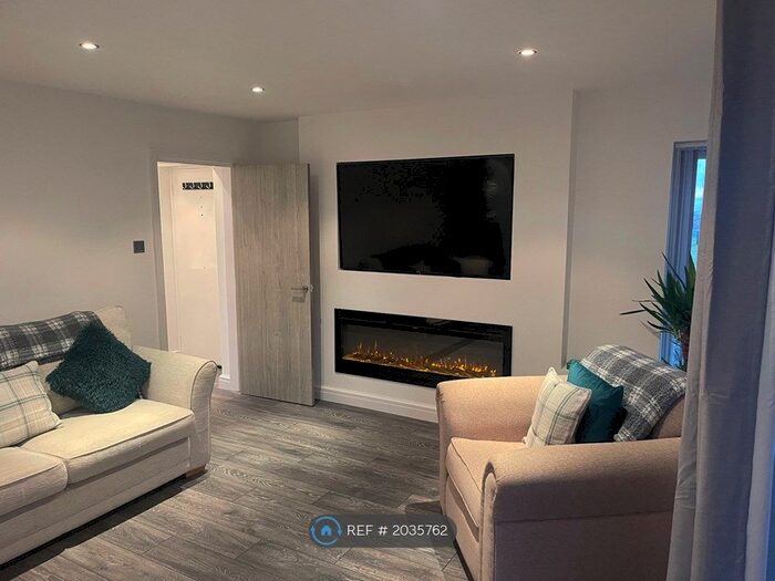 2 Bedroom Flat To Rent In Haddon Court, Blackpool, FY2