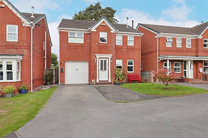 4 Bedroom Detached House For Sale In Clifford Close, Brampton, Chesterfield, S40