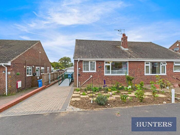 2 Bedroom Semi-detached Bungalow For Sale In North Leas Drive, Bridlington, YO16