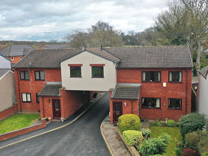 1 Bedroom Flat For Sale In Chester Road, Wrexham, LL12