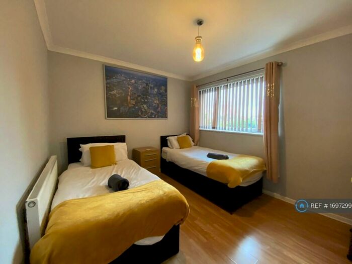 3 Bedroom Bungalow To Rent In Fourth Avenue, Carlton, Nottingham, NG4