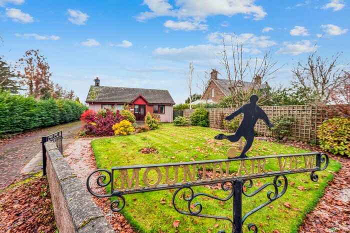 3 Bedroom Bungalow For Sale In Townhead, Coupar Angus, Blairgowrie, PH13