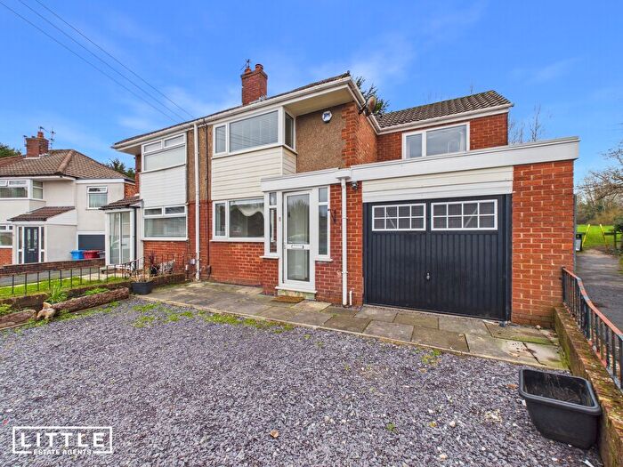 3 Bedroom Semi Detached House For Sale In Pottery Close, Whiston, L35