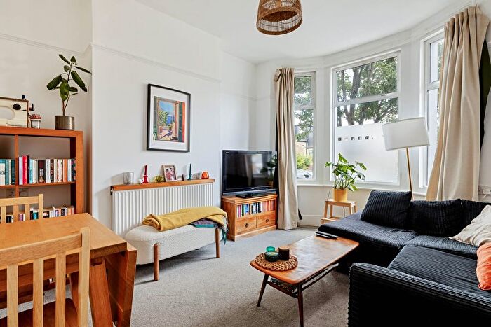 2 Bedroom Town House For Sale In Landcroft Road., London, SE22