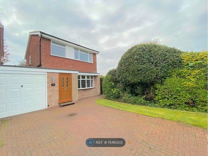 3 Bedroom Detached House To Rent In Oakleigh Drive, Wolverhampton, WV8