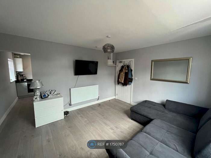 1 Bedroom Flat To Rent In Cyprus House, Leicester, LE2