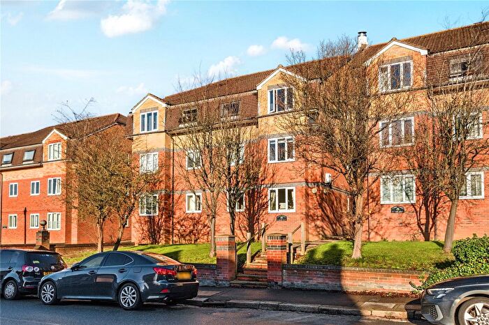 Studio For Sale In Park Road, New Barnet, Barnet, EN4